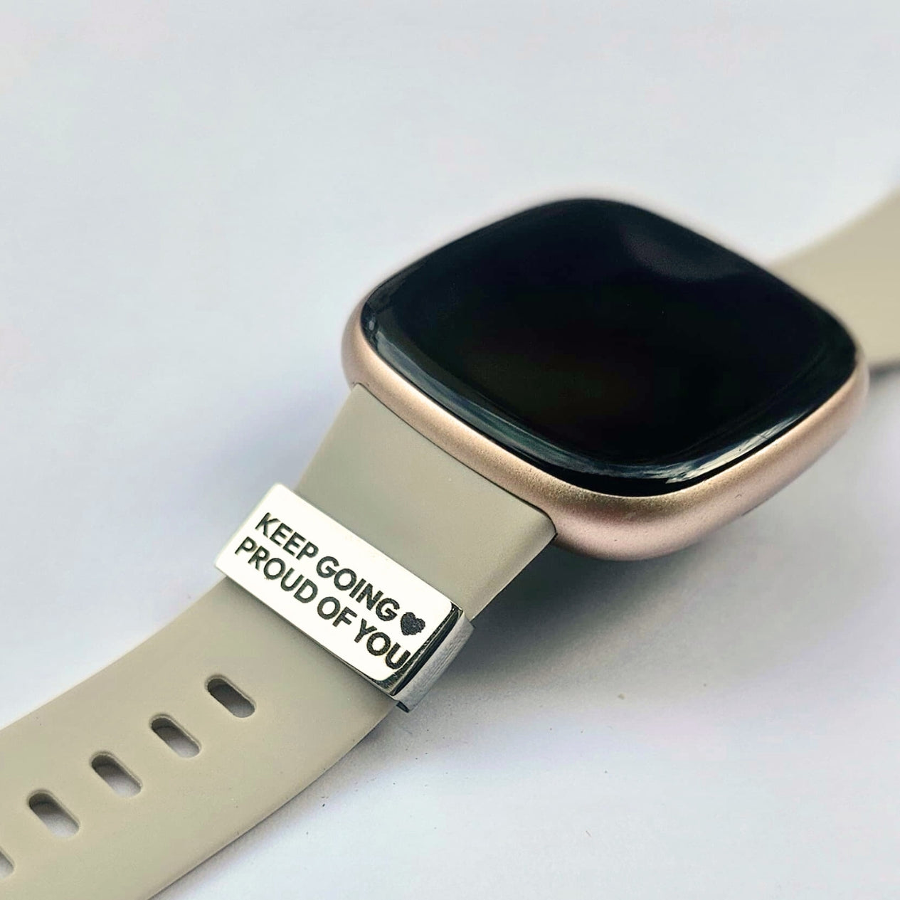 Watch Tag gravé Keep going proud of you, accessoire pour montre de sport, motivation running