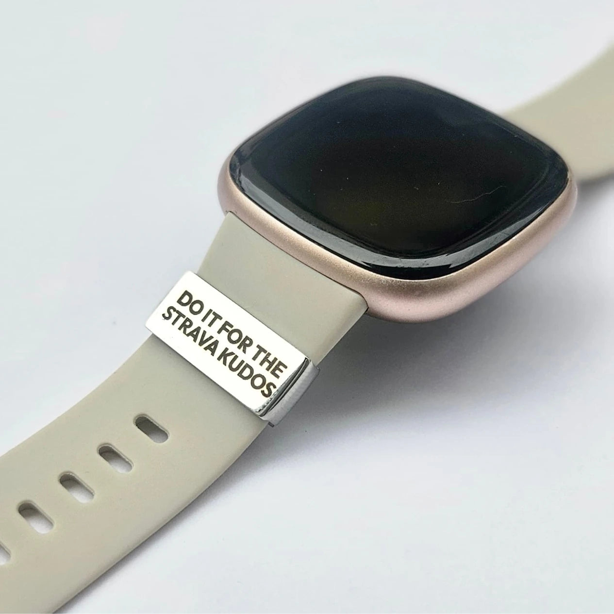 Watch Tag gravé Do it for the Strava Kudos, accessoire pour montre de sport, motivation running